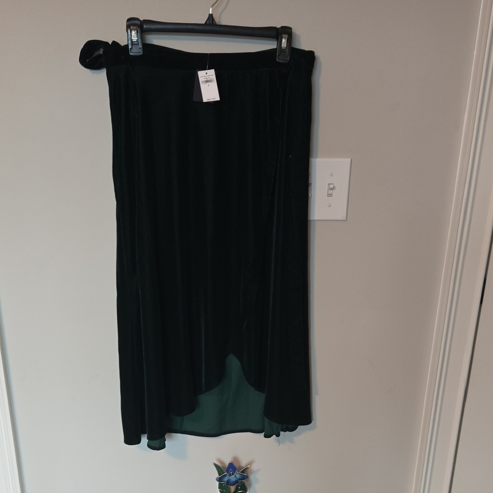 Elegant Black Velvet Skirt